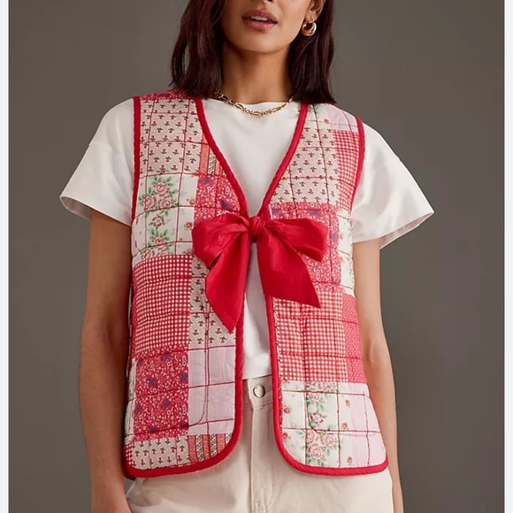 Damson Madder Reversible Tie Gilet - Picture 1 of 8